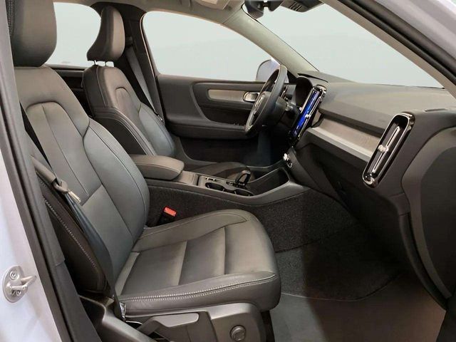 2025 Volvo XC40 B5 Core Dallas TX