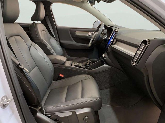 2025 Volvo XC40 B5 Core Dallas TX