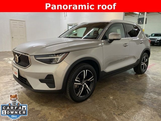 2025 Volvo XC40