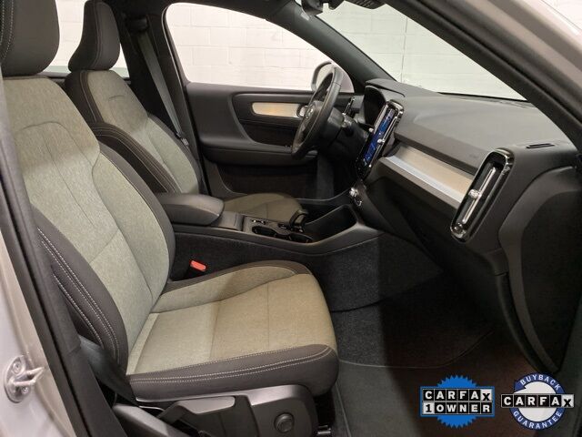 2025 Volvo XC40 B5 Core Dallas TX