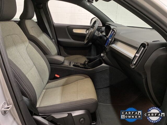 2025 Volvo XC40 B5 Core Dallas TX