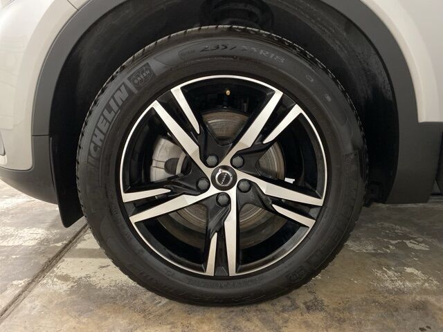 2025 Volvo XC40 B5 Core Dallas TX