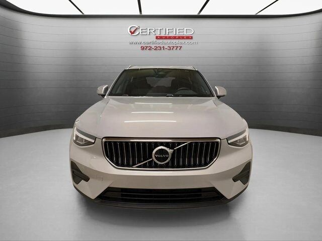 2025 Volvo XC40 B5 Core Dallas TX