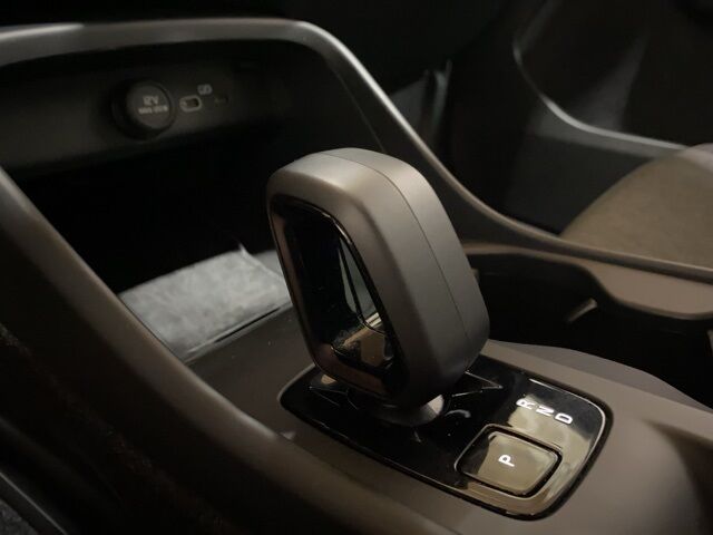 2025 Volvo XC40 B5 Core Dallas TX