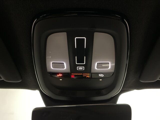 2025 Volvo XC40 B5 Core Dallas TX