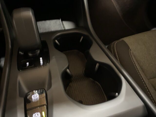 2025 Volvo XC40 B5 Core Dallas TX