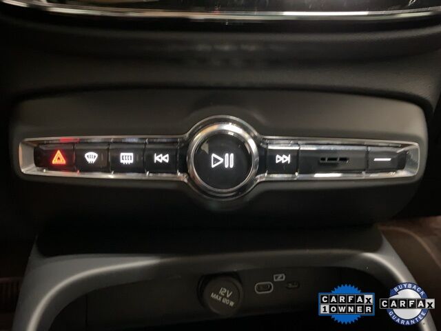 2025 Volvo XC40 B5 Core Dallas TX