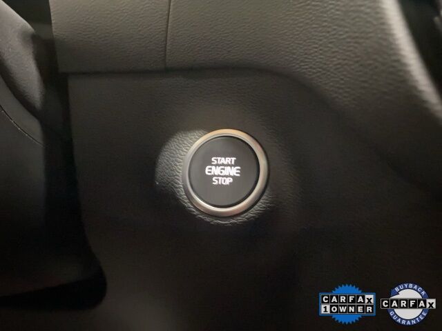 2025 Volvo XC40 B5 Core Dallas TX