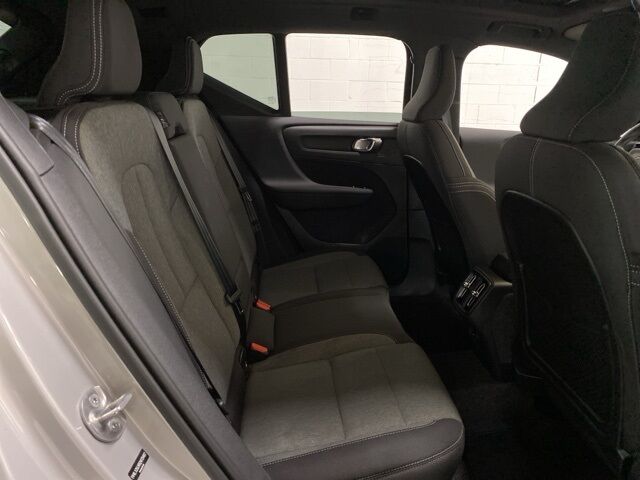 2025 Volvo XC40 B5 Core Dallas TX