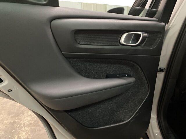 2025 Volvo XC40 B5 Core Dallas TX