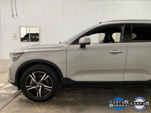 2025 Volvo XC40 B5 Core Dallas TX