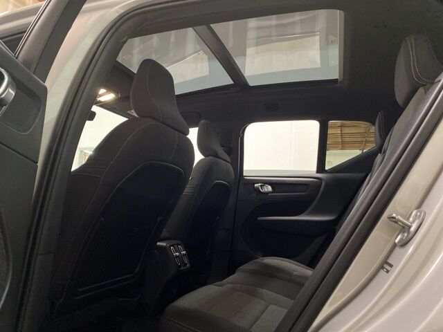 2025 Volvo XC40 B5 Core Dallas TX