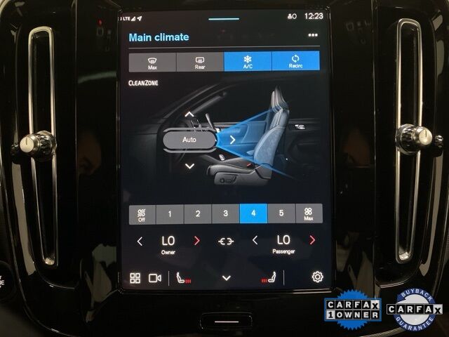 2025 Volvo XC40 B5 Core Dallas TX