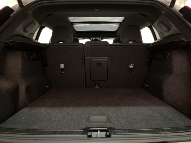 2025 Volvo XC40 B5 Core Dallas TX