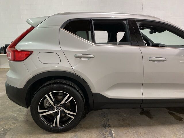 2025 Volvo XC40 B5 Core Dallas TX