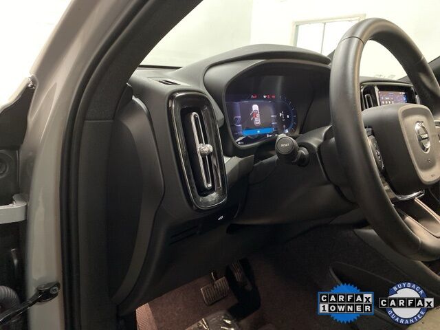 2025 Volvo XC40 B5 Core Dallas TX