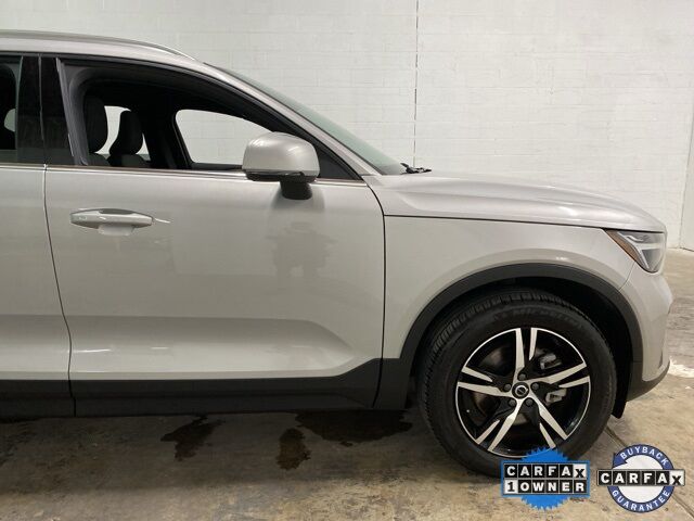 2025 Volvo XC40 B5 Core Dallas TX