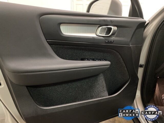 2025 Volvo XC40 B5 Core Dallas TX