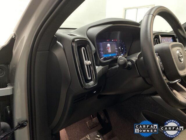 2025 Volvo XC40 B5 Core Dallas TX