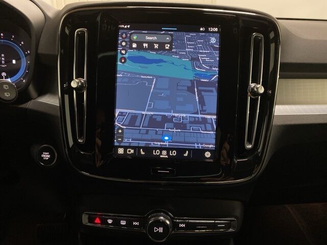 2025 Volvo XC40 B5 Core Dallas TX