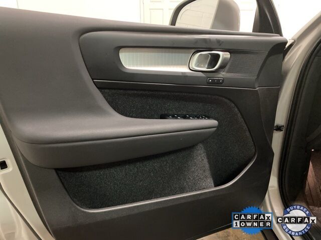 2025 Volvo XC40 B5 Core Dallas TX