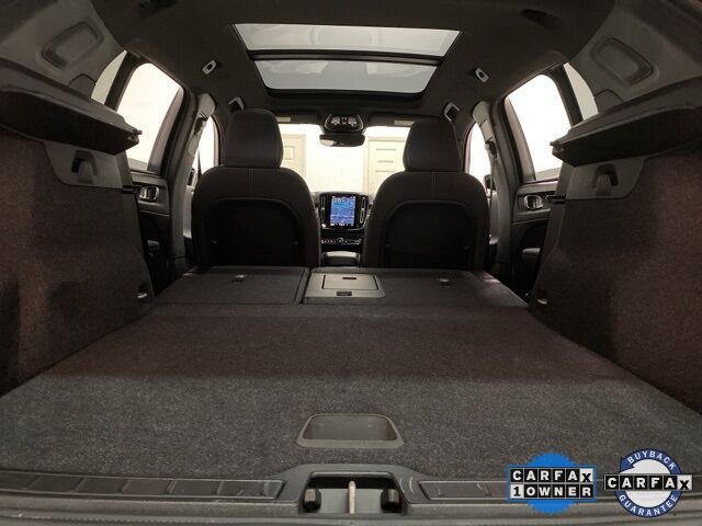 2025 Volvo XC40 B5 Core Dallas TX
