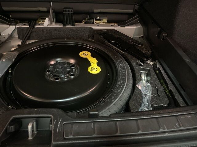 2025 Volvo XC40 B5 Core Dallas TX