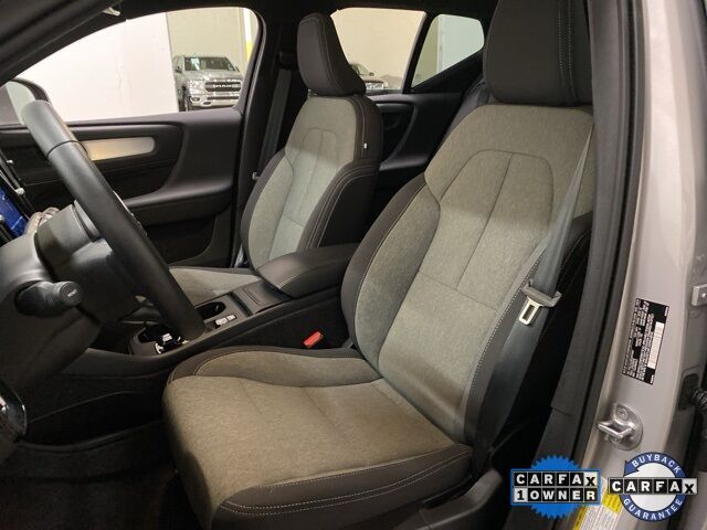 2025 Volvo XC40 B5 Core Dallas TX