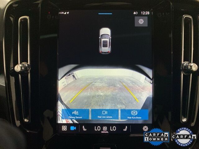 2025 Volvo XC40 B5 Core Dallas TX