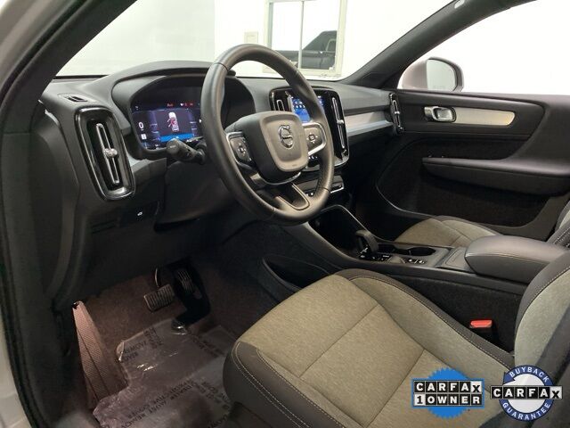 2025 Volvo XC40 B5 Core Dallas TX