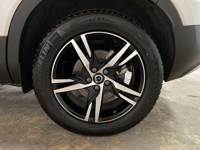 2025 Volvo XC40 B5 Core Dallas TX