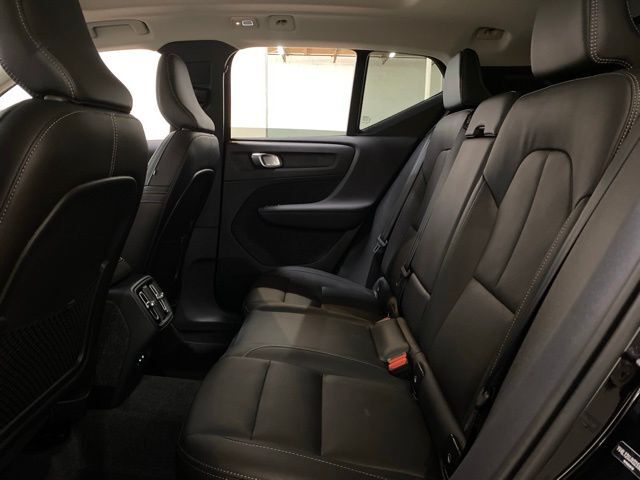 2025 Volvo XC40 B5 Core Dallas TX