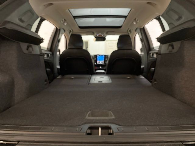 2025 Volvo XC40 B5 Core Dallas TX