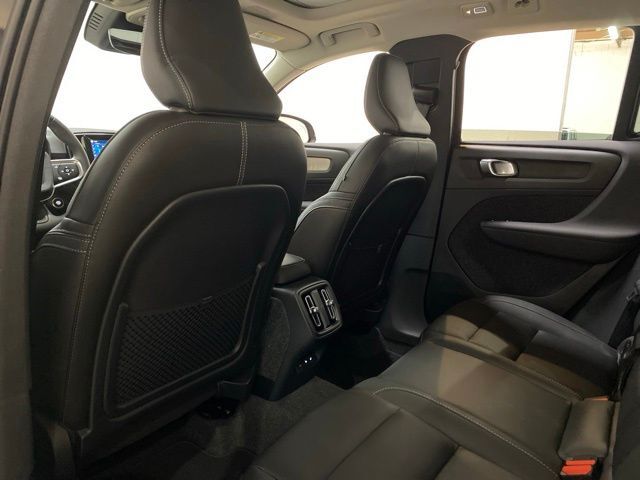 2025 Volvo XC40 B5 Core Dallas TX