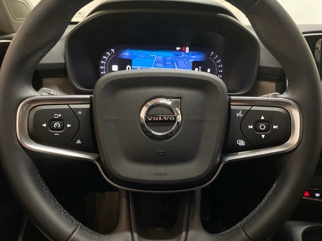 2025 Volvo XC40 B5 Core Dallas TX