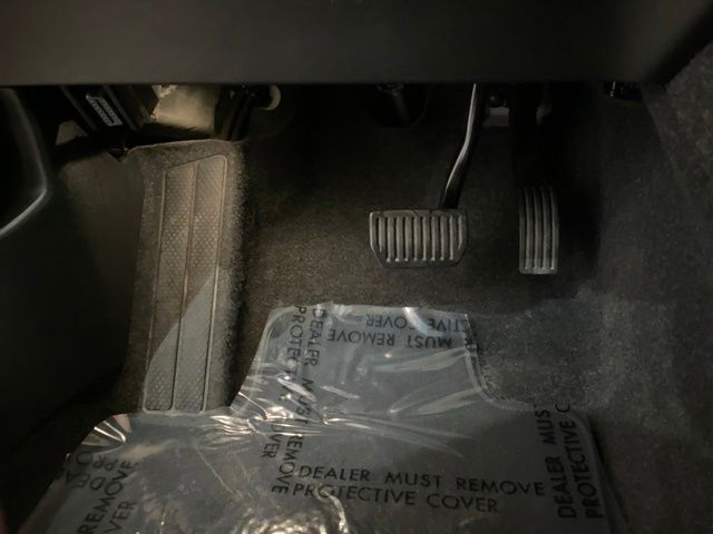2025 Volvo XC40 B5 Core Dallas TX