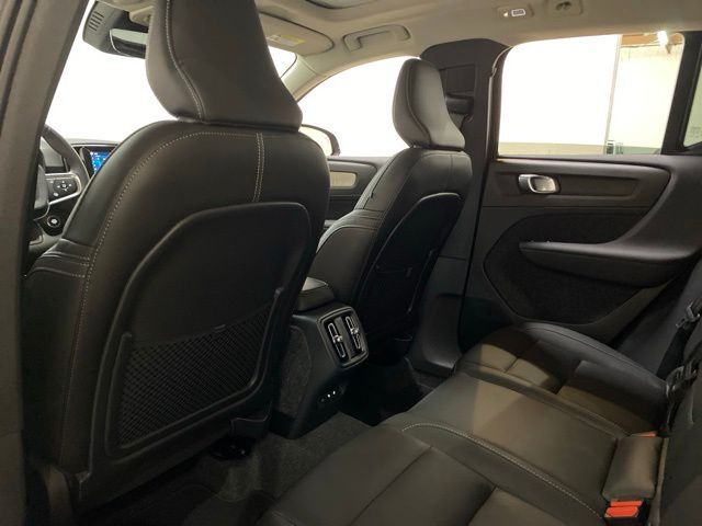 2025 Volvo XC40 B5 Core Dallas TX