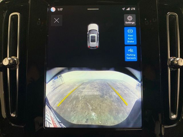 2025 Volvo XC40 B5 Core Dallas TX