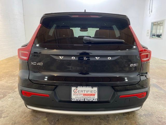 2025 Volvo XC40 B5 Core Dallas TX