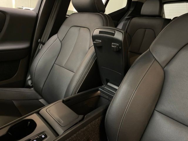 2025 Volvo XC40 B5 Core Dallas TX