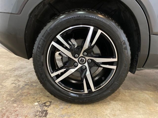 2025 Volvo XC40 B5 Core Dallas TX