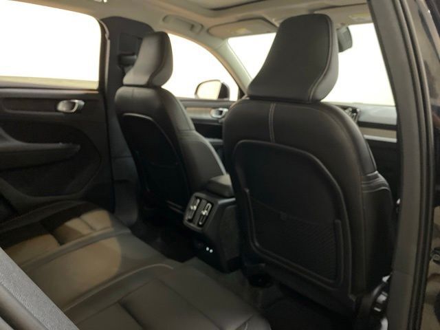 2025 Volvo XC40 B5 Core Dallas TX