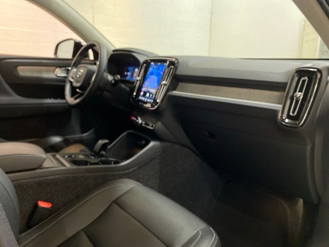 2025 Volvo XC40 B5 Core Dallas TX