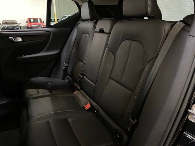 2025 Volvo XC40 B5 Core Dallas TX