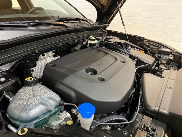 2025 Volvo XC40 B5 Core Dallas TX