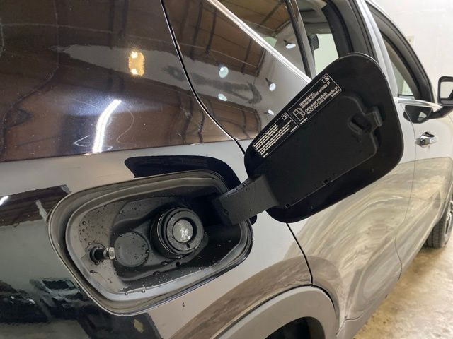 2025 Volvo XC40 B5 Core Dallas TX