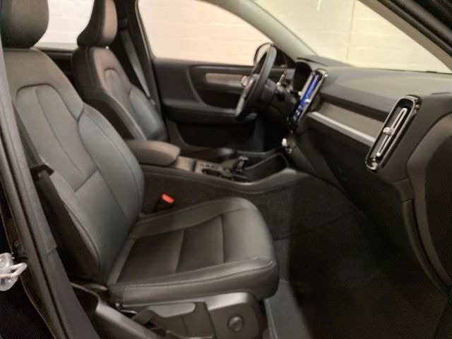 2025 Volvo XC40 B5 Core Dallas TX