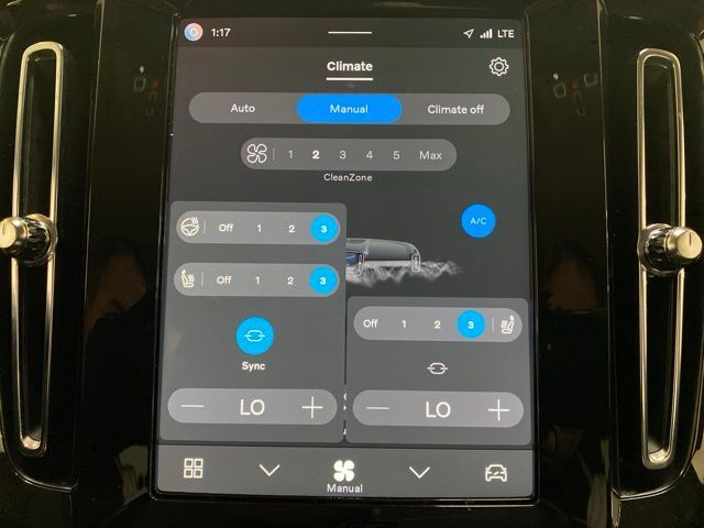 2025 Volvo XC40 B5 Core Dallas TX
