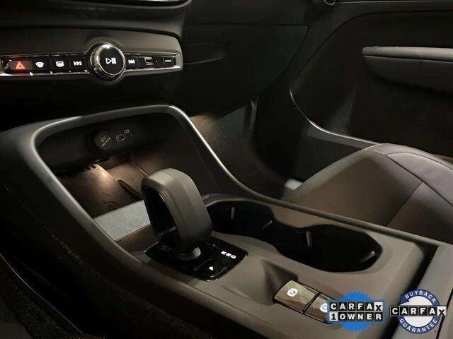 2025 Volvo XC40 B5 Core Dallas TX