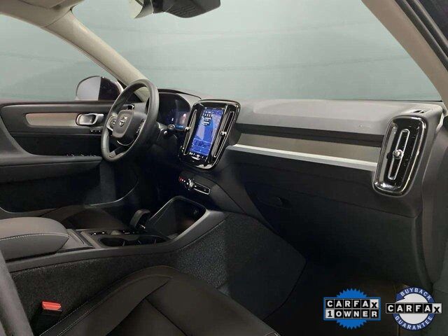 2025 Volvo XC40 B5 Core Dallas TX